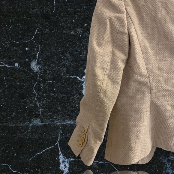 ANN TAYLOR • Lovely Lady Beige 3/4 Sleeve Petite Mini Blazer - Picture 7 of 13